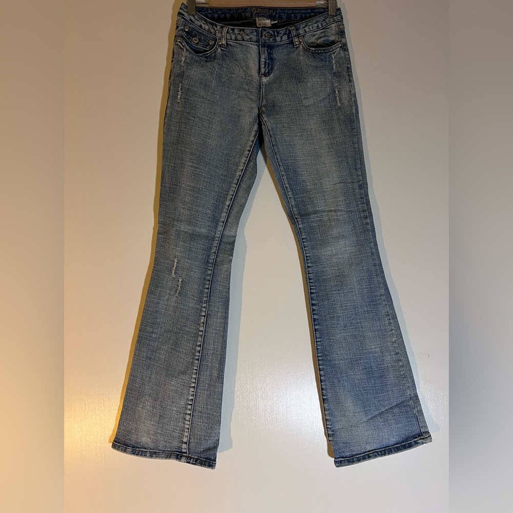 Women's Y2K Garage Size 28 Low Rise Flare Stretchy Medium Wash Blue Jeans